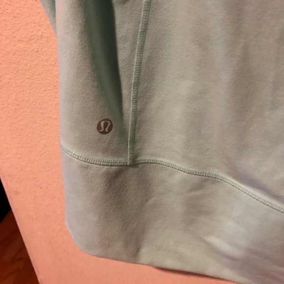 NEW LULULEMON JACKET - Picture 4 of 4